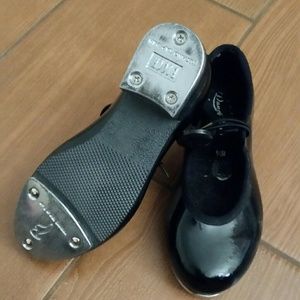 Tap Shoes by Dance Now size 8 1/2